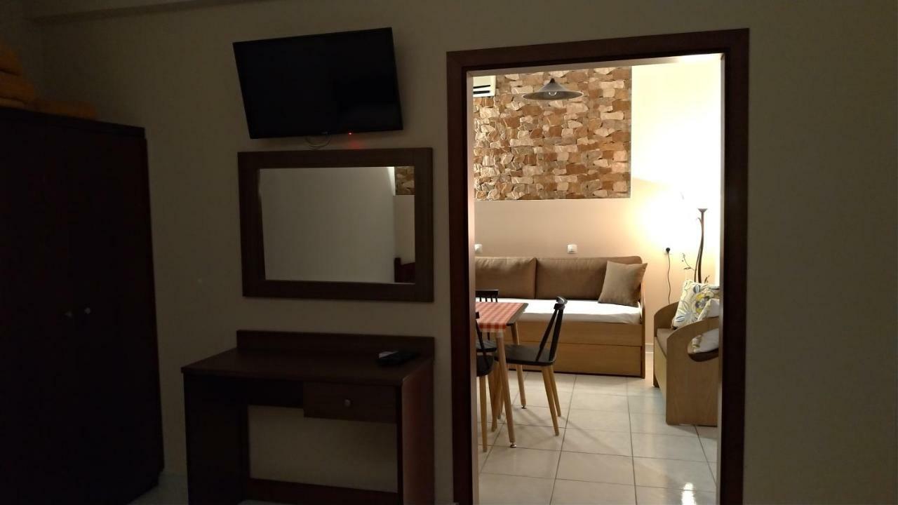Adonis Apartments ปาราเลียกาเตอรีนิส ภายนอก รูปภาพ